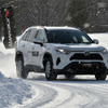 アイスガードSUV G075を装着したRAV4で雪道をテストドライブ