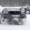 ダックテールを装着したポルシェ 911ターボS プロトタイプ（スクープ写真）