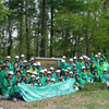 ジャパンエナジー、原村・JOMOあゆみの森で森林ボランティアを実施