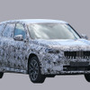 BMW X1 次期型プロトタイプ（スクープ写真）