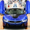 BMWグループのドイツ・ライプツィヒ工場からラインオフしたBMW i8 の最終モデル、i8 ロードスター