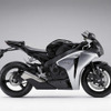 ホンダ CBR1000RR フルモデルチェンジ