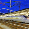 山陽新幹線では盆期間や8月の週末に全車指定席の臨時『ひかり』を運行。JR西日本の700系「ひかりレールスター」（写真）とN700系が充当される。