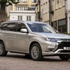 三菱 アウトランダー PHEV（英国仕様）