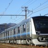 小田急の最新通勤用電車5000形。