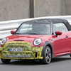 MINI クーパーS コンバーチブル 改良新型プロトタイプ（スクープ写真）