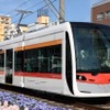 阪堺電車の最新超低床電車1101形。