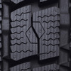 TOYO Winter TRANPATH MK4…トレッドパターンもインとアウトで大きく異なる