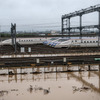 2019年10月の台風被害で浸水した長野新幹線車両センターのE7系。JR東日本が保有する8編成がすべて廃車となった。