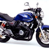 ネイキッドバイクの代表ホンダ『CB400』がマイチェン、盗難対策を