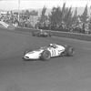 1965年F1メキシコGP、ホンダRA272の#11 R. ギンサー（予選3位、決勝1位）。