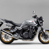 ホンダ CB1300スーパーフォア（ベータシルバーメタリック）