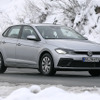 VW ポロ 改良新型プロトタイプ（スクープ写真）