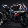 BMW M 1000 RR のMotoGPセーフティバイク