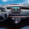 【ジュネーブショー2002出品車】シトロエン『C8』のインパネを見て