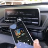 ボサノヴァを収めた愛用のiPod touchを繋いで聴きながらドライブ