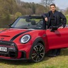 MINI コンバーチブル 改良新型とMINIブランドを統括するベルント・ケルバー氏