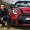 MINI コンバーチブル 改良新型とMINIブランドを統括するベルント・ケルバー氏