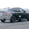 BMW X4 改良新型 プロトタイプ（スクープ写真）