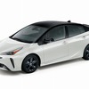 トヨタ プリウス S ツーリングセレクション ブラックエディション（2WD）（プレシャスブラックパール×プラチナホワイトパールマイカ）＜オプション装着車＞