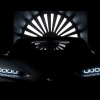 ブガッティの新型車のティザーイメージ