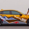 アキュラ TLX 新型の「タイプS」の「パイクスピーク2021」ペースカー仕様とドライバーのアント・アンステッド氏