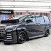 デモカーとして準備されていたTOYOTA アルファード