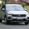 VW T-Roc 改良新型プロトタイプ（スクープ写真）