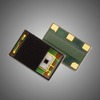 新日本無線が開発したタッチレスセンサー「NJL5830R」。ボタンが複数ある装置や屋外設置されている装置に最適としている。