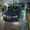 ドイツ・ディンゴルフィン工場で量産を開始したBMW iX