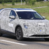 アウディの中国向け電動SUV（スクープ写真）