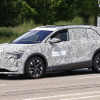 アウディの中国向け電動SUV（スクープ写真）