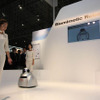 【CEATEC08】写真蔵…日産のロボットカーはハチの動き