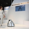 【CEATEC08】写真蔵…日産のロボットカーはハチの動き