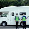 スタッフの休憩・待機・仮眠場所として、2台のキャンピングカーを貸し出し