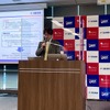 三社合同記者会見の模様