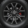 トヨタ ハイラックス Z GRスポーツ専用R18タイヤ＋アルミホイール（ブラック塗装＋切削光輝）/レッド塗装ブレーキキャリパー（GRロゴ付）