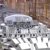 DEC741に搭載される電気設備診断システムのひとつである電気設備撮像装置。屋根上と側方に設置される50台の特殊カメラを通して、電柱や信号機、碍子（がいし）など約100種類の設備を広範囲に多角度で撮影するもので、特殊な照明を使ってトンネル内や夜間での暗所撮影にも対応する。