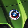 BMW M のクラシックエンブレム装着車