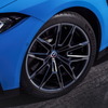 BMW M のクラシックエンブレム装着車