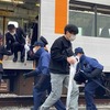 11月22日に東武鉄道（東武）と警視庁板橋警察署が共同で実施した、乗客の避難誘導訓練。