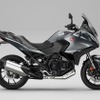 ホンダ NT1100（マットイリジウムグレーメタリック）