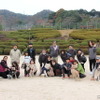 ワンミャツダクラブで保護した犬たちの1歳を祝うお散歩会（※撮影時のみマスクを外しています）