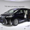 アジアではすでに販売されているLEXUS高級ミニバン『LM』（上海モーターショー2019にて）