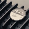 “Porsche Design 50th Anniversary”バッジ