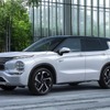 三菱 アウトランダーPHEV