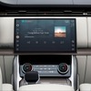 ランドローバーに車載化されるアマゾン「アレクサ」