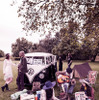 VWタイプ2と60年代ヒッピーファッションでの再現写真（2012年）