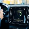 ボルボカーズのEV向けワイヤレス充電技術のテスト