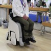 操作は簡単。行きたい方向を見るだけでもそっちに動く